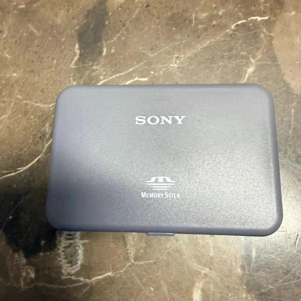 Sony Memory Stick Pro Lot 4 w/Storage Case Purple  256MB x2  128MB x1 32MB x1
